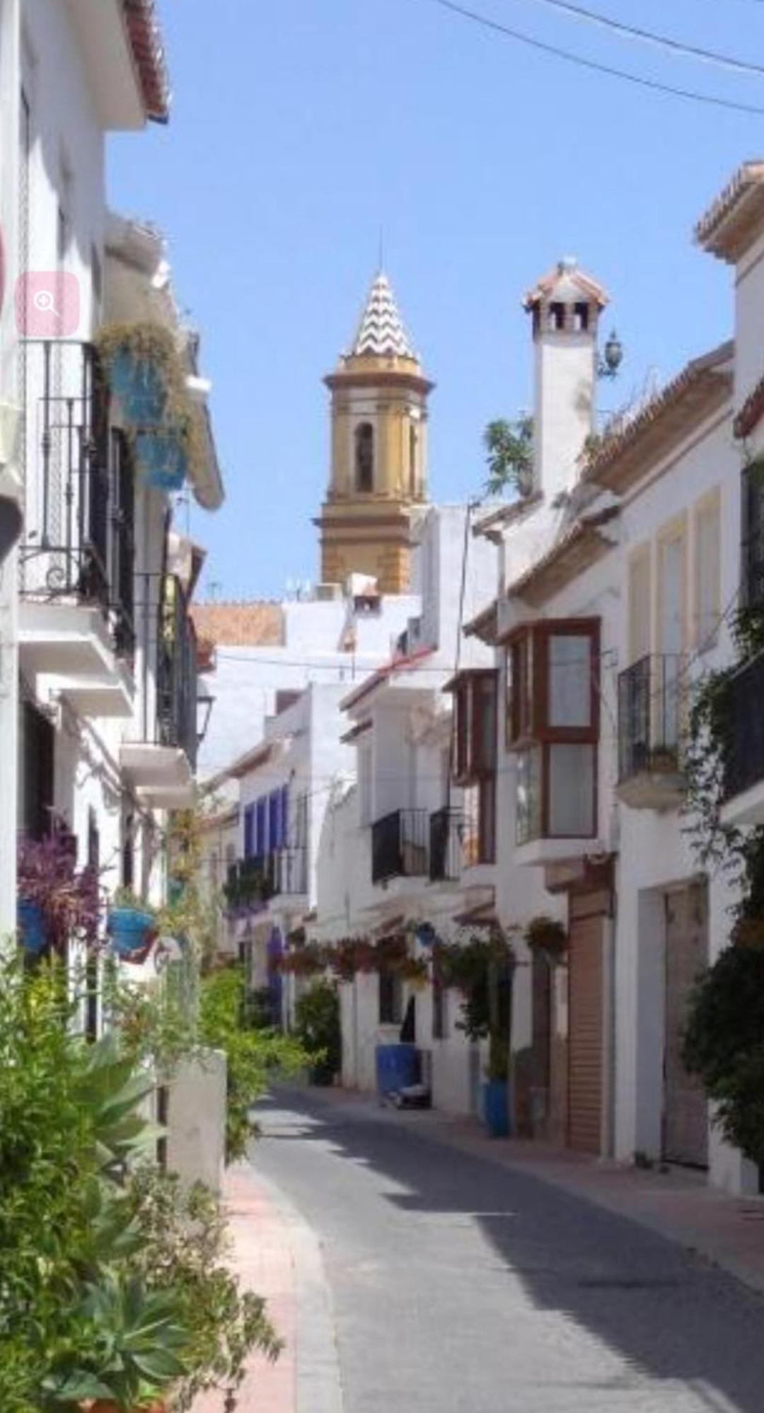 Apto Centro Historico Medieval Estepona Luaran gambar