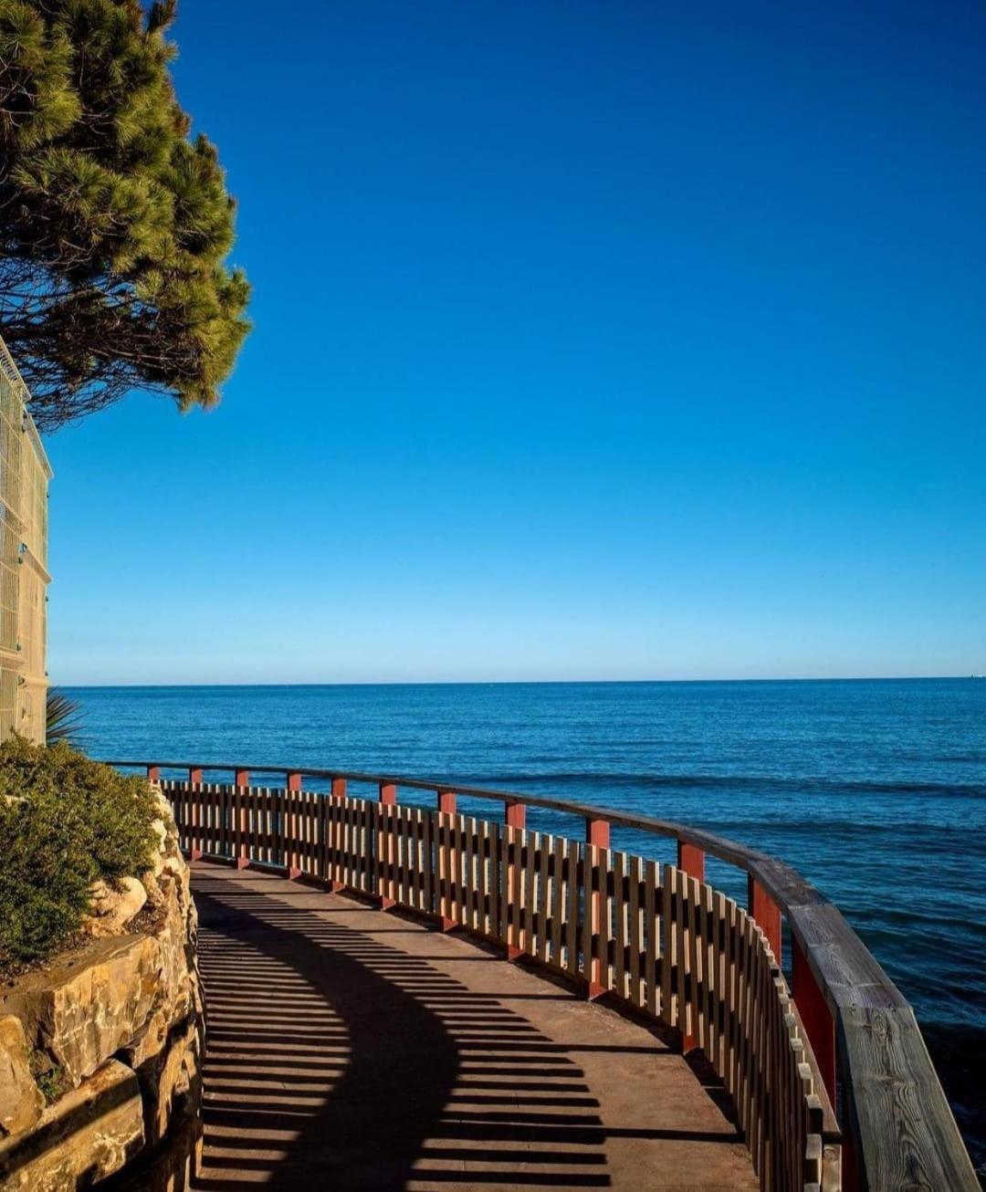 Apto Centro Historico Medieval Estepona Luaran gambar