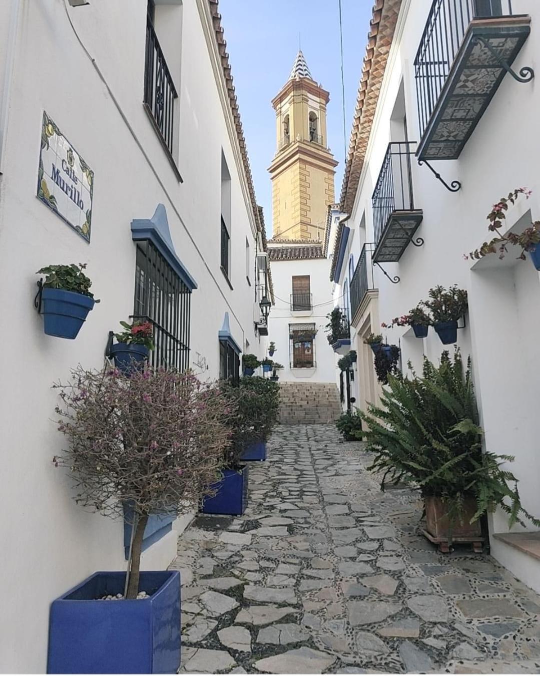Apto Centro Historico Medieval Estepona Luaran gambar
