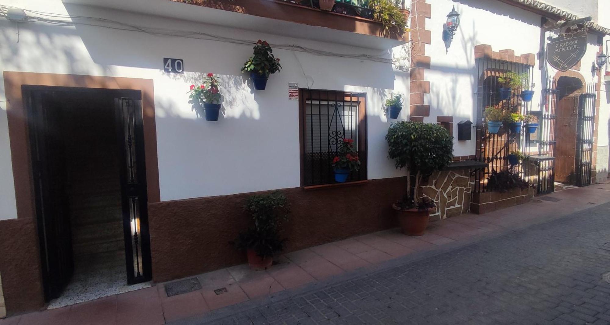 Apto Centro Historico Medieval Estepona Luaran gambar